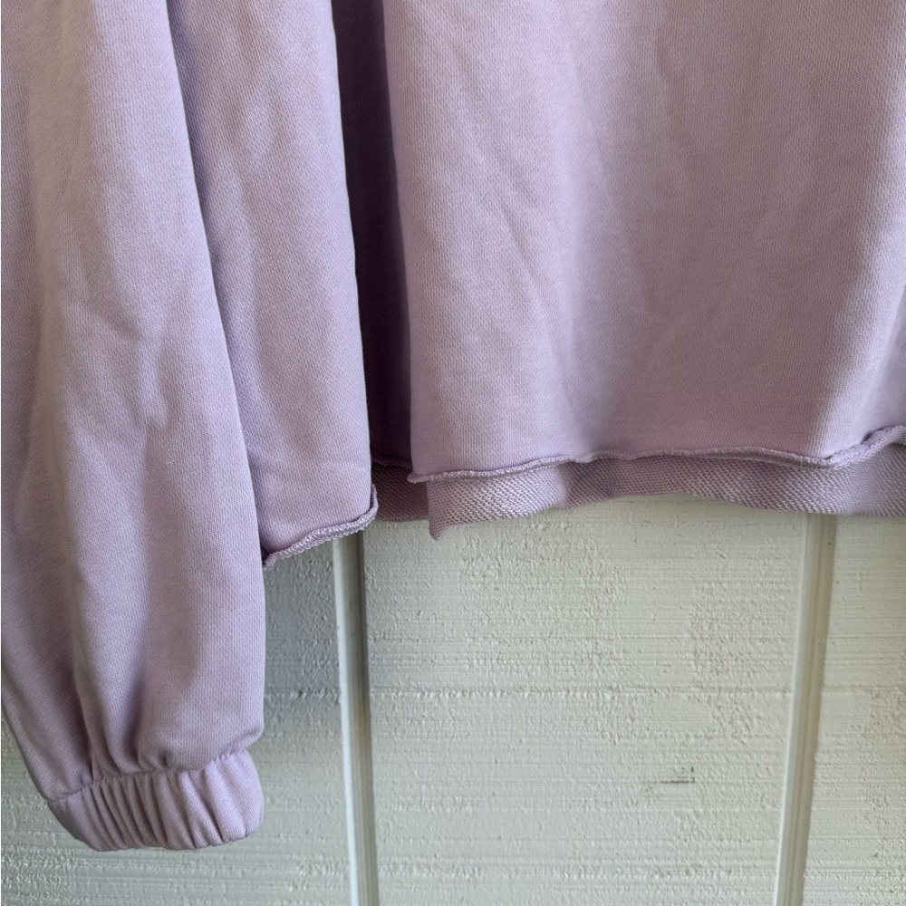 Nike NWT Purple Raw Hem Oversized Fit Size Large Icon Clash Sweatshirt - Picture 4 of 4